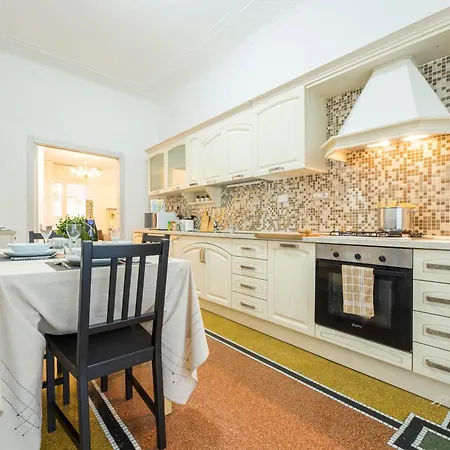 Beach, 4br, Family Lux, Ac, Wifi By Tilo דירה ג'נובה